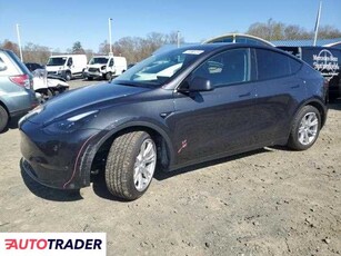 Tesla Model Y benzyna 2024r. (EAST GRANBY)