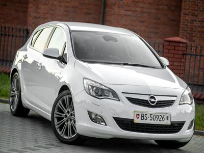 Używane Opel Astra - 31 999 PLN, 172 450 km, 2011