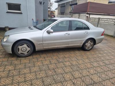 Używane Mercedes-Benz Klasa C - 9 500 PLN, 214 500 km, 2000