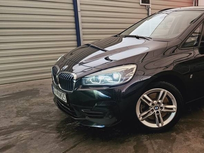 BMW 2 AT plug in 225 xe
