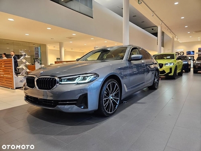 BMW Seria 5 530e