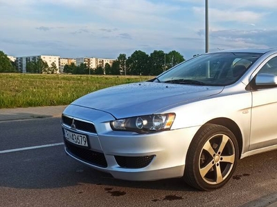 Mitsubishi Lancer 8