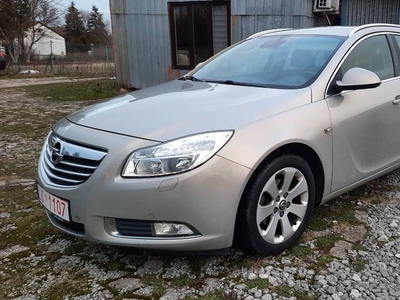 Opel Insignia 1.6 16V Benzyna / Super stan / Zarejestrowany