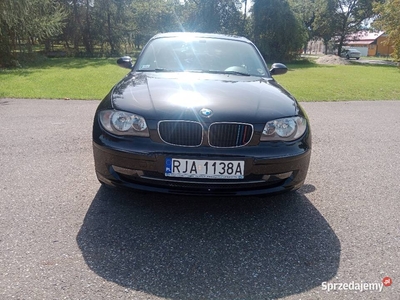 Sprzedam BMW serii 1 E 87 2.0 l benzyna 143km