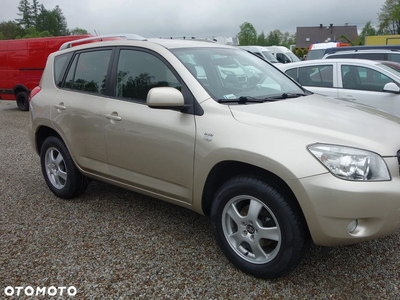 Toyota RAV4 2.2 D-4D Luna