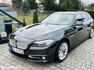 BMW Seria 5 520d xDrive Luxury Line