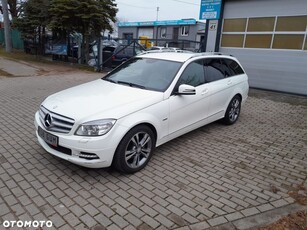 Mercedes-Benz Klasa C 220 T CDI DPF Automatik BlueEFFICIENCY Avantgarde