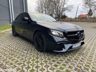 Mercedes-Benz Klasa E 300 d T 9G-TRONIC AMG Line