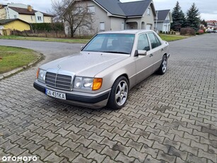 Mercedes-Benz W124 (1984-1993)