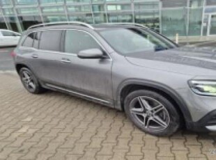 MERCEDES GLB SUV