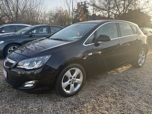 Opel Astra J COSMO AUTOMAT 1.6 Turbo benzyna 180KM Navi-Skóra-Xenon