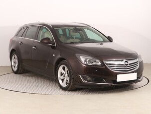 Opel Insignia , Skóra, Navi, Xenon, Bi-Xenon, Klimatronic, Tempomat,