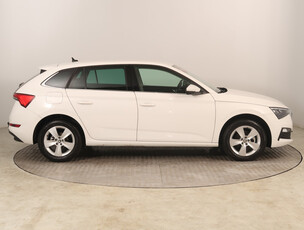 Skoda Scala 2023 1.0 TSI 12445km Hatchback