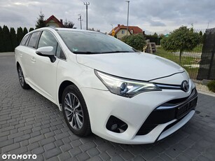 Toyota Avensis 2.0 D-4D Selection