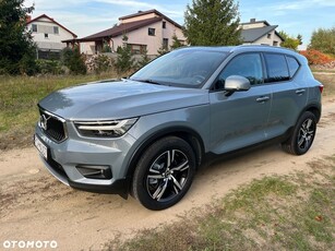 Volvo XC 40 D4 AWD Geartronic Momentum Pro