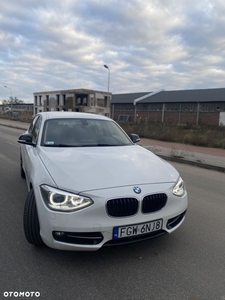 BMW Seria 1 118i Sport Line