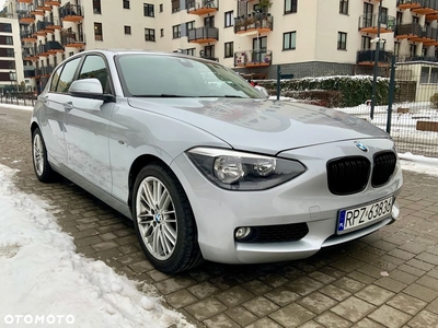 BMW Seria 1 120d Sport Line