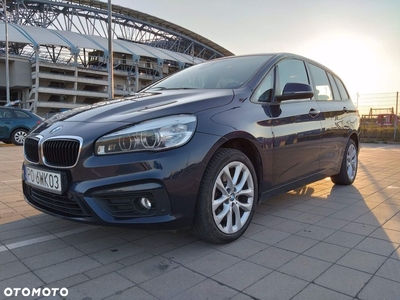 BMW Seria 2 220d xDrive Sport Line