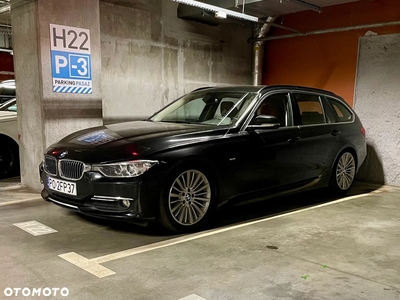 BMW Seria 3 320d Touring xDrive Luxury Line