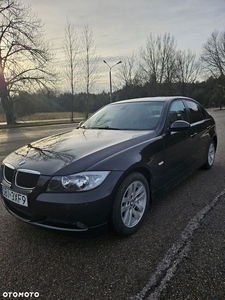 BMW Seria 3 318d