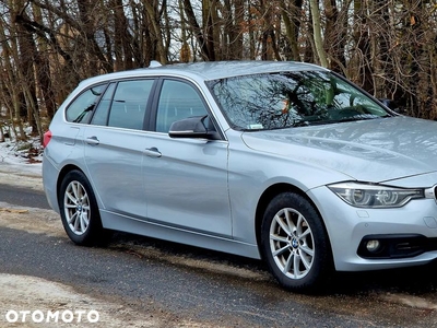 BMW Seria 3 318d Advantage