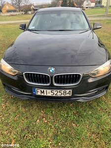 BMW Seria 3 318d Advantage