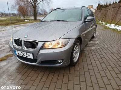 BMW Seria 3 318d DPF Touring Edition Lifestyle