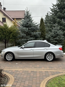 BMW Seria 3 318d Sport Line