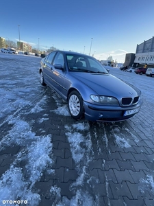 BMW Seria 3 318i