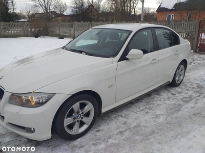 BMW Seria 3 318i