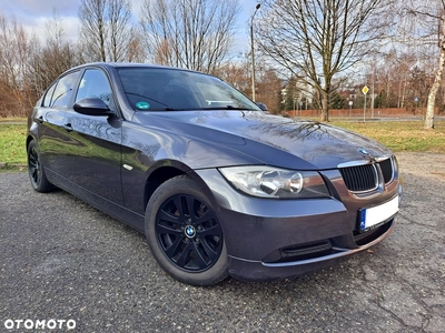 BMW Seria 3 318i