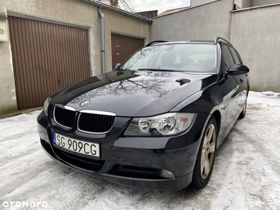 BMW Seria 3 318i