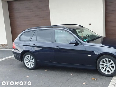 BMW Seria 3 318i