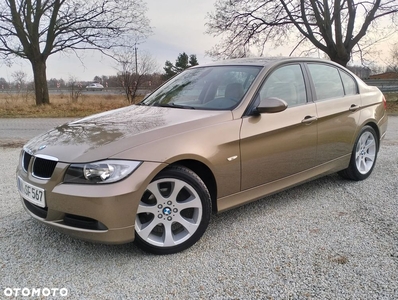 BMW Seria 3 318i