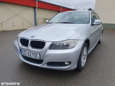 BMW Seria 3 318i