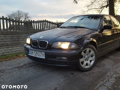 BMW Seria 3 318i