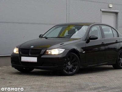 BMW Seria 3 318i