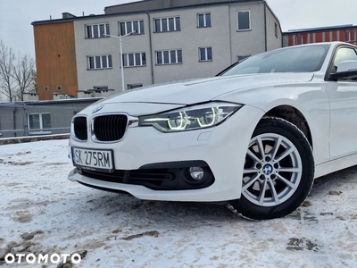 BMW Seria 3 318i GPF Sport Line