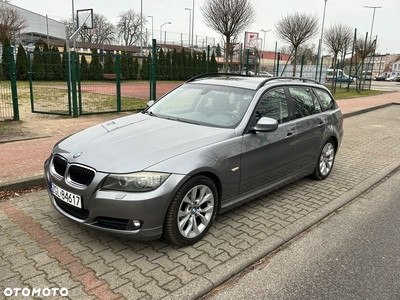 BMW Seria 3 318i Touring