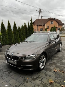 BMW Seria 3 320d Touring Luxury Line