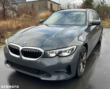 BMW Seria 3 320d Touring xDrive Advantage