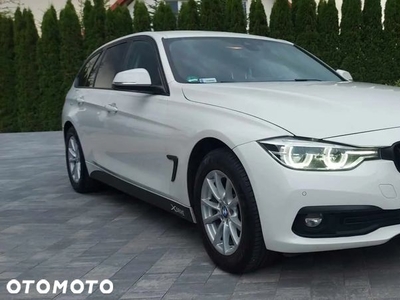 BMW Seria 3 320d xDrive Advantage