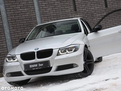 BMW Seria 3 320i