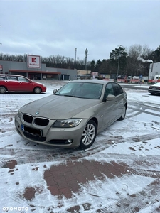 BMW Seria 3 320i