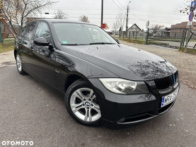 BMW Seria 3 320i