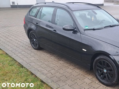 BMW Seria 3 320i