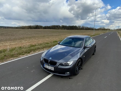 BMW Seria 3 320i