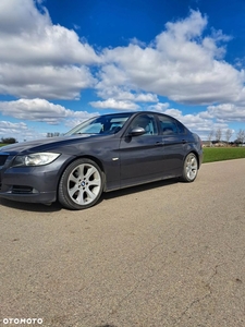 BMW Seria 3 320i