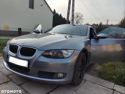 BMW Seria 3 320i