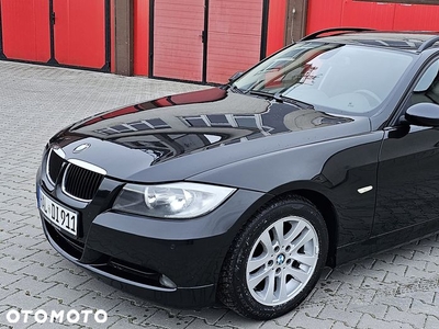 BMW Seria 3 320i